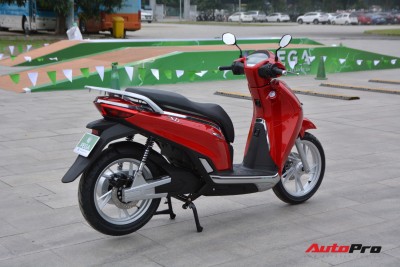 Ra mắt PEGA eSH: Giống từ tên gọi tới thiết kế của Honda SH, giá bán gần 30 triệu đồng nhưng hạ còn 28 triệu cho ai mua luôn