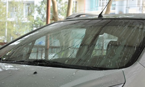 Một số việc bạn cần lưu ý khi chăm sóc hệ thống rửa kính xe hơi